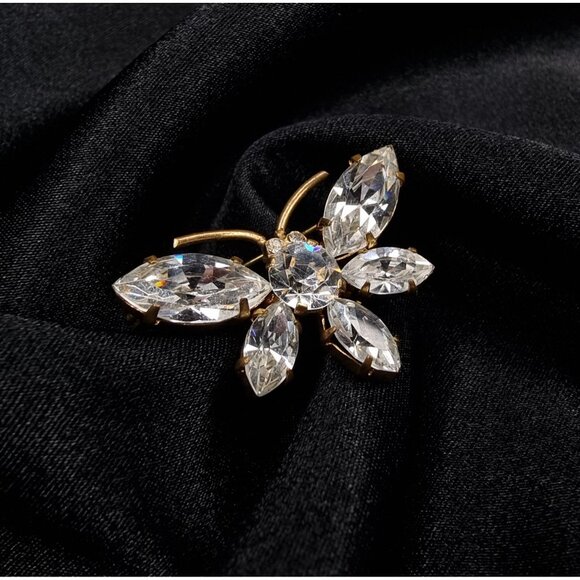Vintage 1950s Austria Rhinestone Butterfly Brooch Pin Gold-Tone Unsigned - Picture 4 of 6